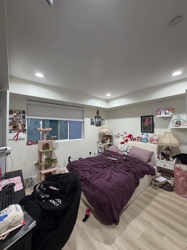 Private Room in 3BD/4BA | $1,383/mo