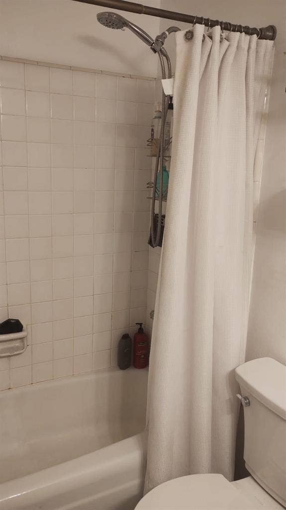 Single person room avail