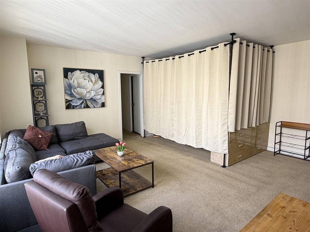 "Living Room" for Rent