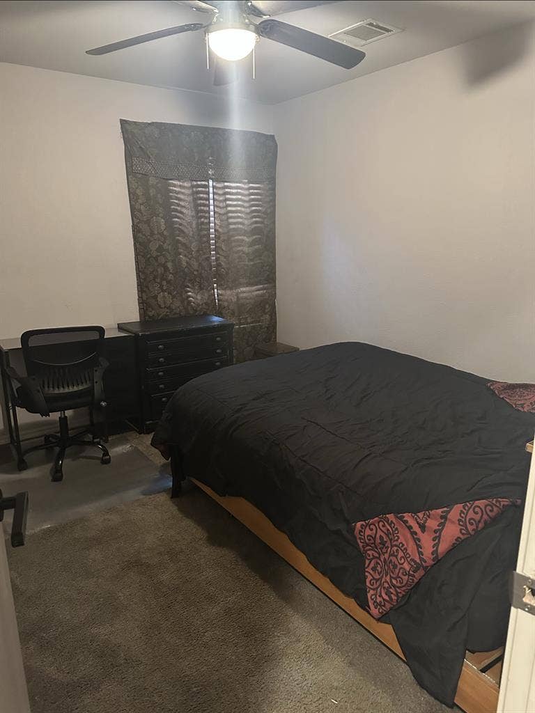 Room for Rent in Dallas