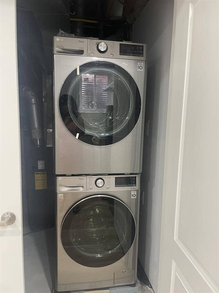 2 bed basement available