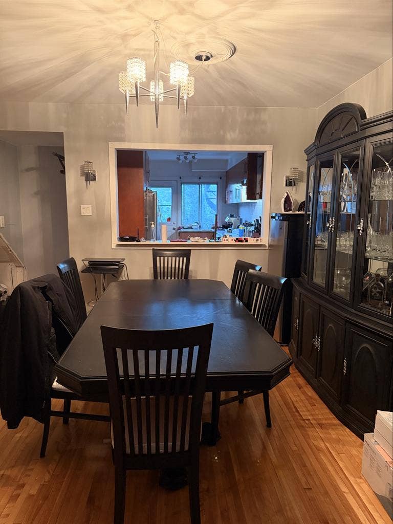 ROOM FOR RENT / JULY