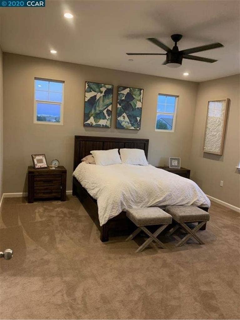 Master Bedroom Rent in Pittsburg