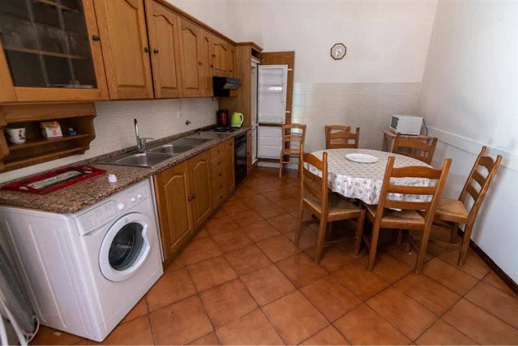 Summer sublet in Florence, Italy