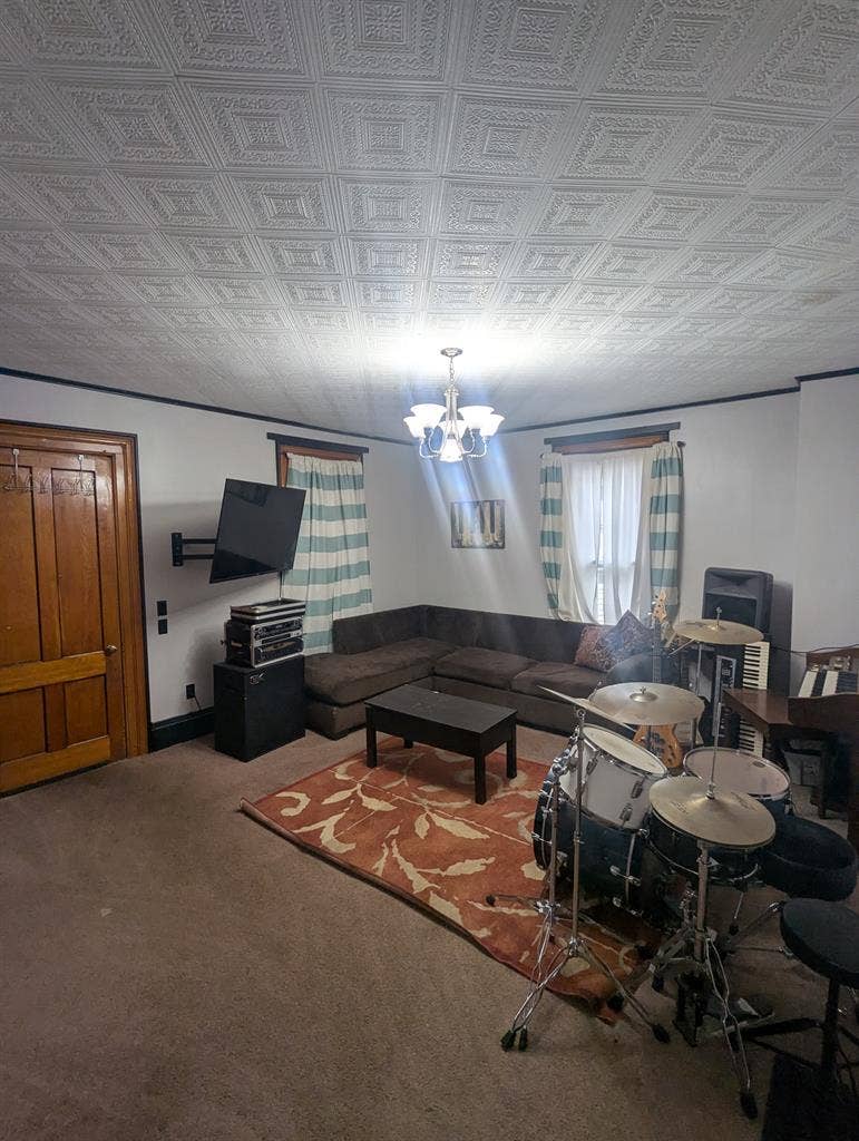 Room for Rent!