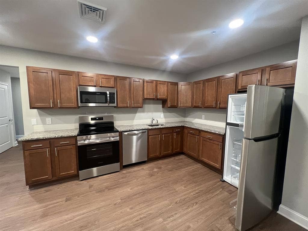 Seeking roommate for 2bd 2 br