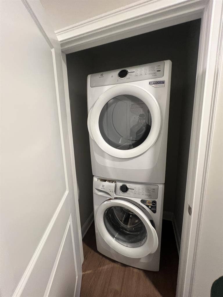 Seeking roommate for 2bd 2 br