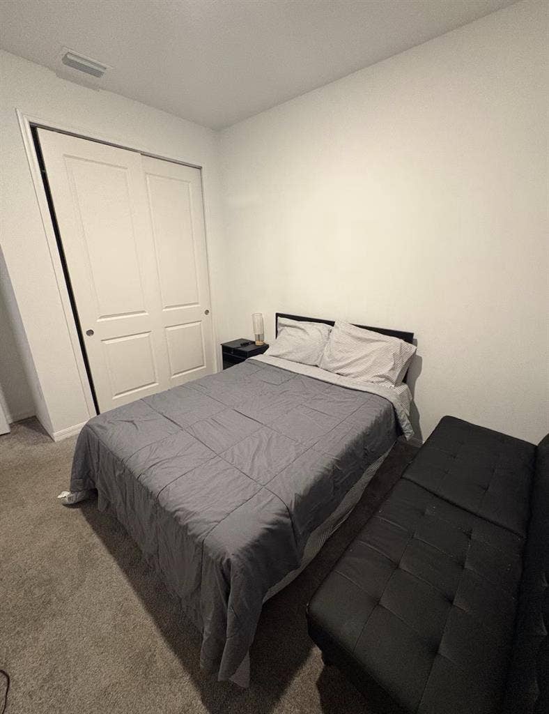 Room In Poinciana!