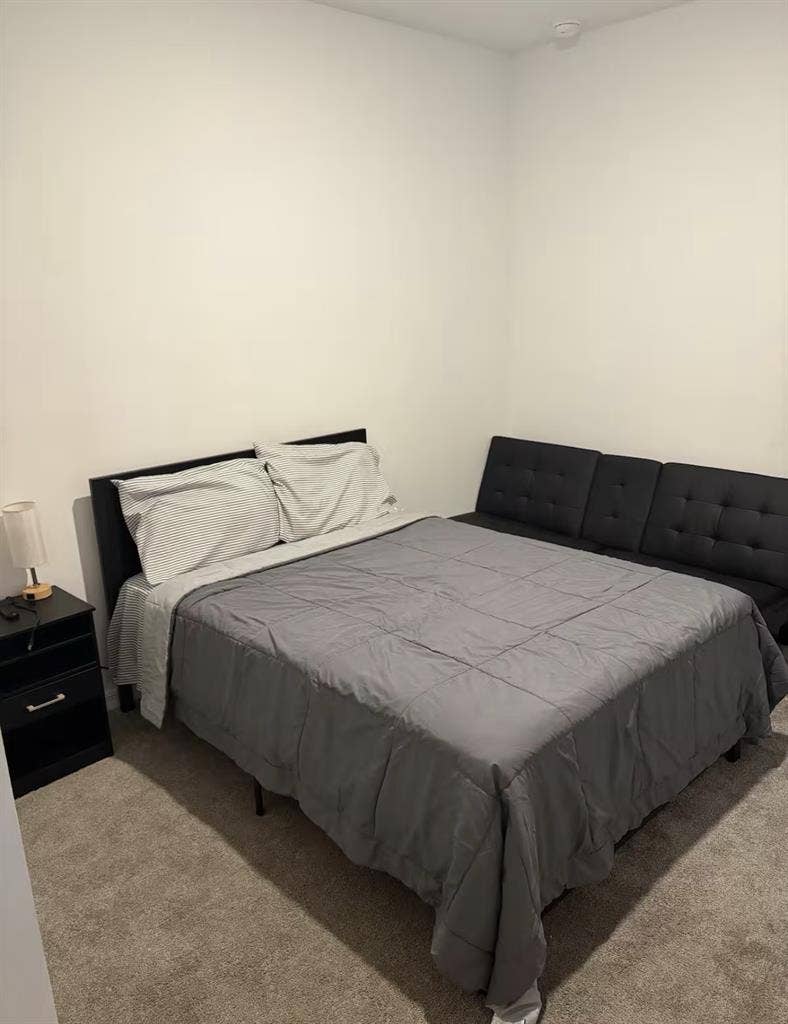 Room In Poinciana!