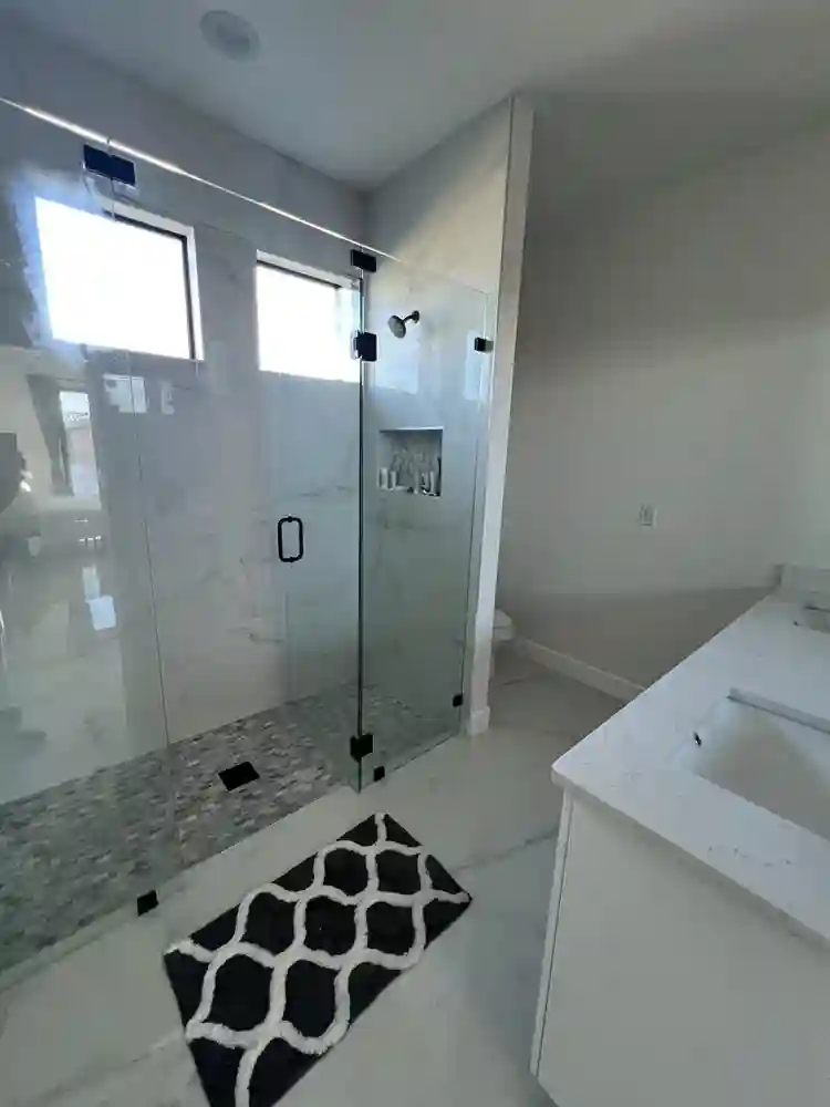 PRIVATE MASTER BEDROOM FOR RENT