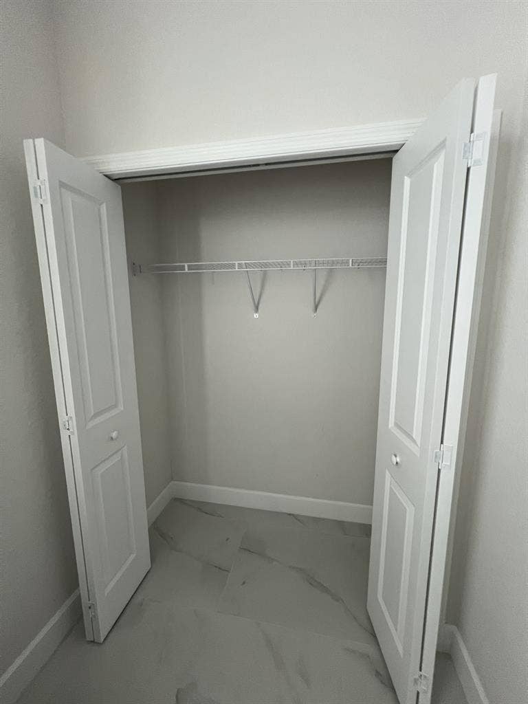 PRIVATE ROOM FOR