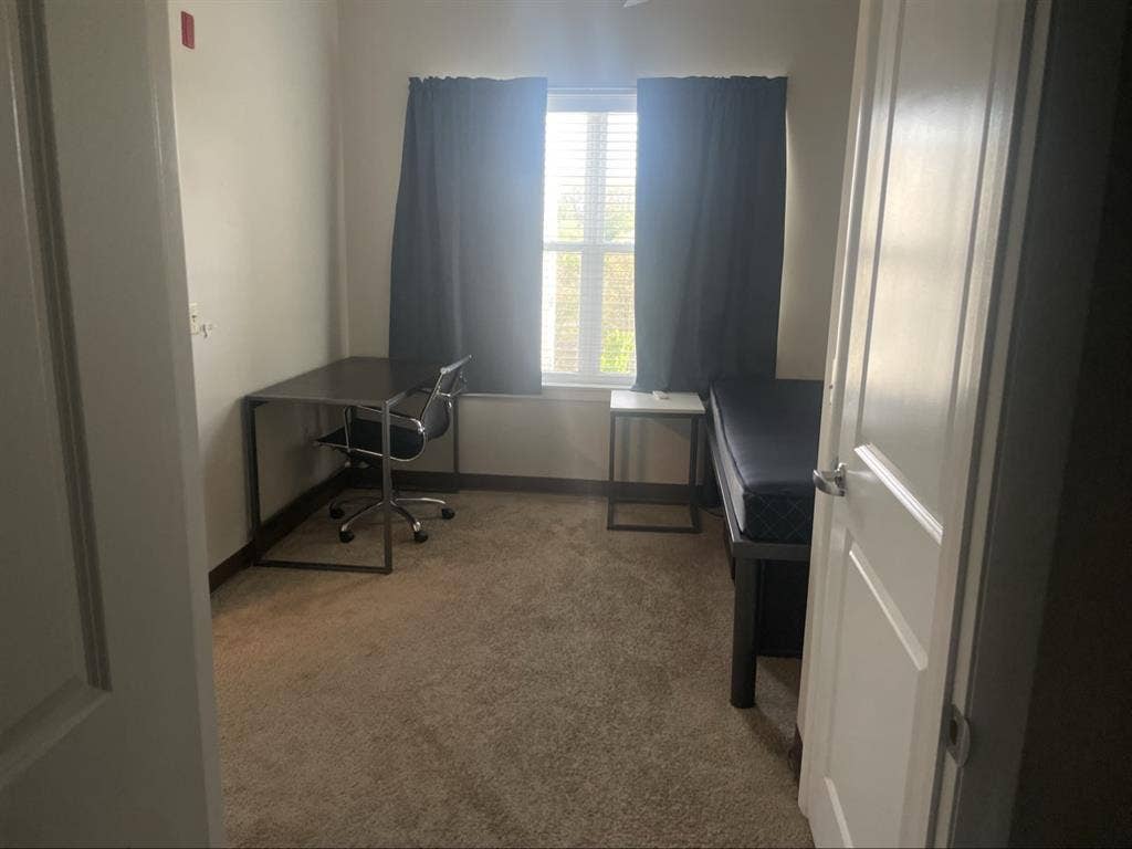 Luxury 1bd/1ba at The Valley