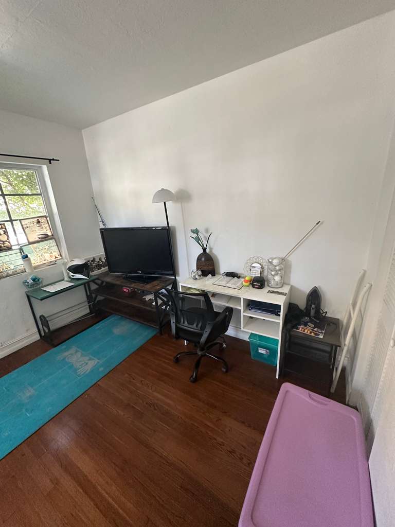 Room for rent
