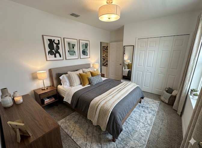 Suburban Serenity- Female Roommate