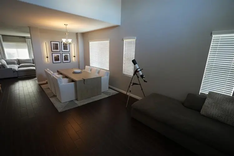 Private Room/Bath Full Home Access