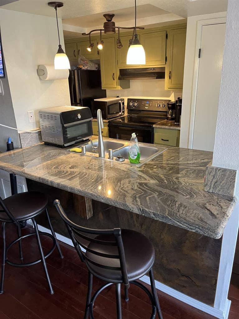 2 bed Condo