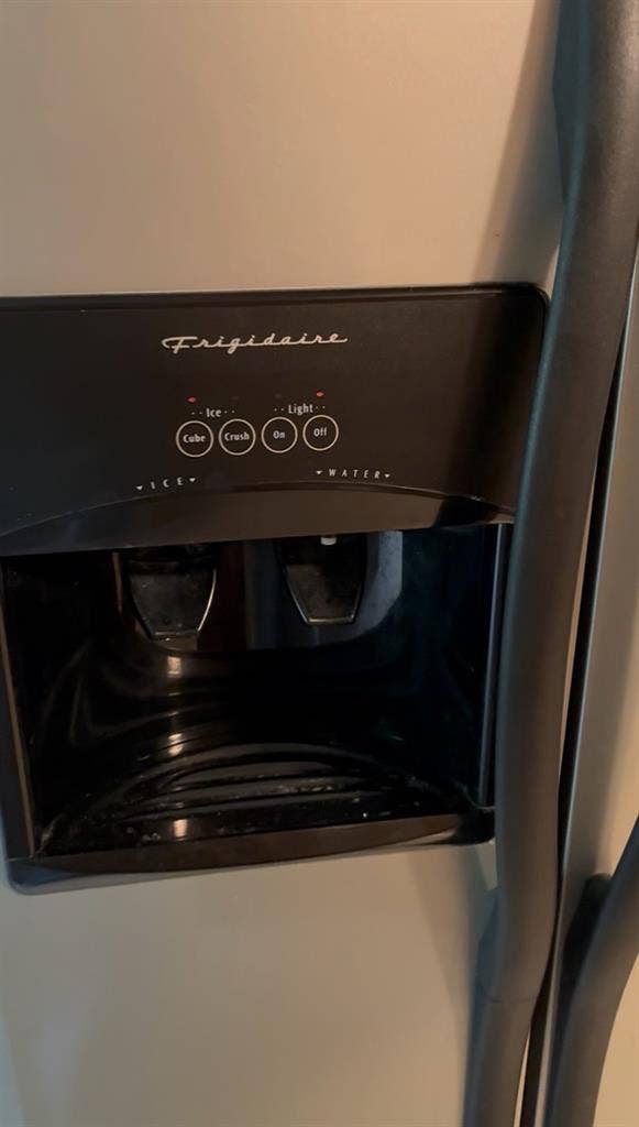 Looking for third female roommate