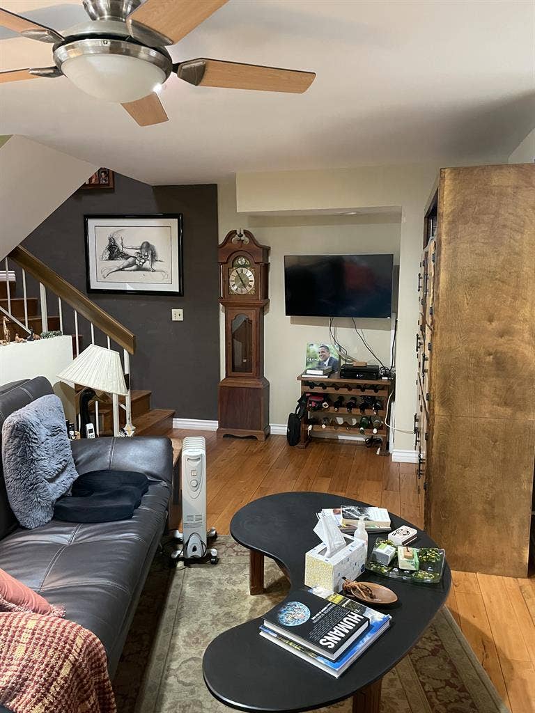 $1595 Beautiful Calabasas Townhome