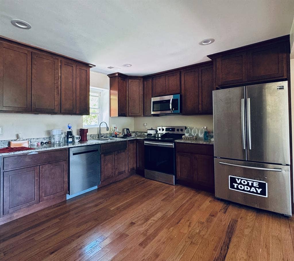 Large room in Brandywine, MD