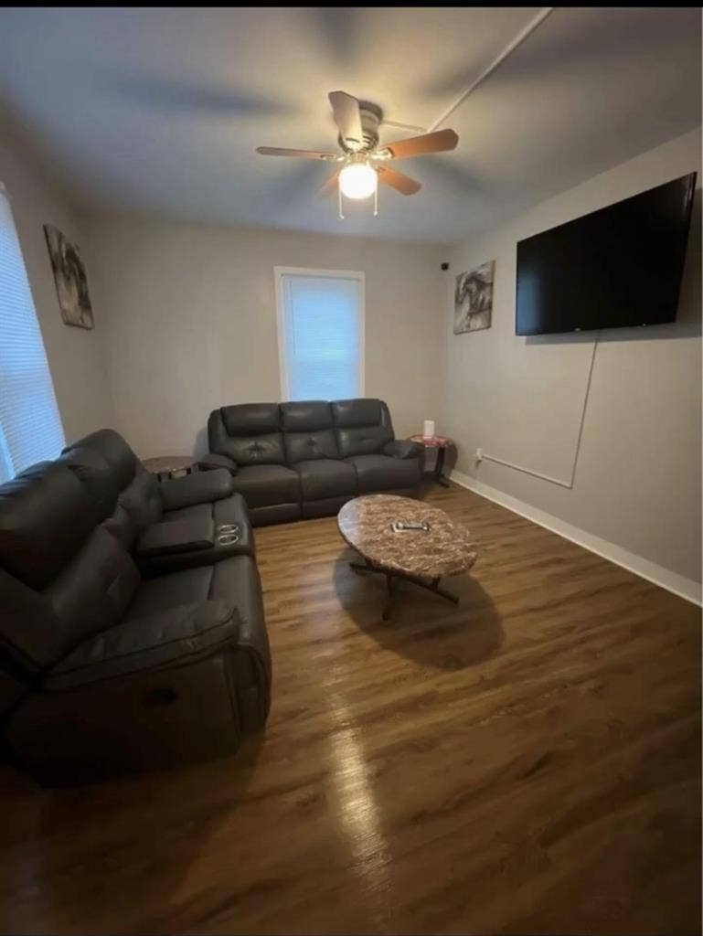 Fully furnished room for rent