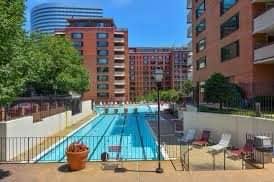 Large studio in Arlington, Rosslyn