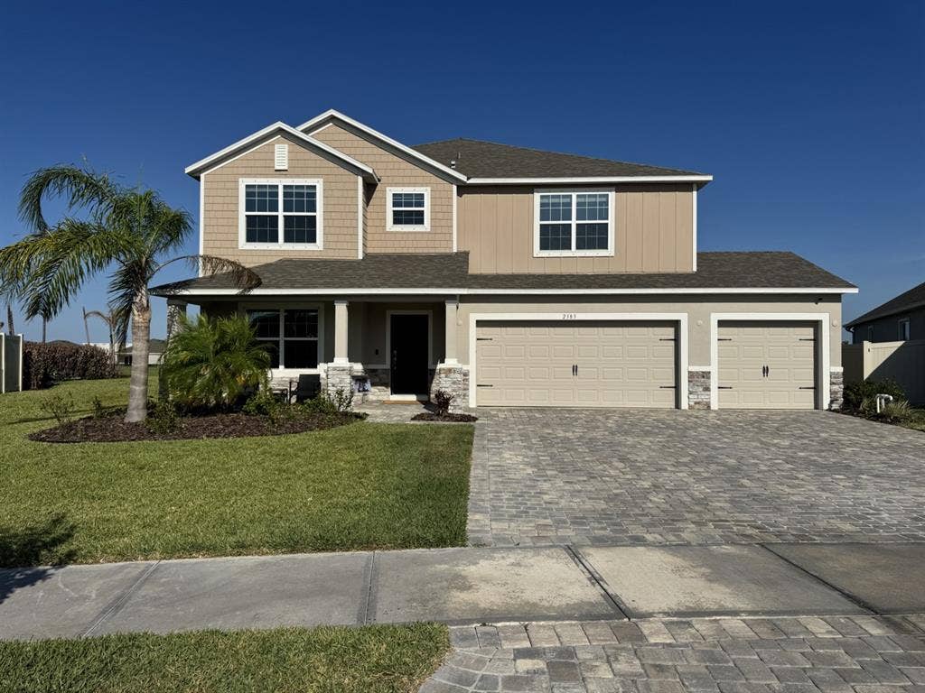 Nice home w/ pool. Females only!