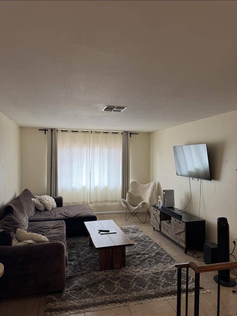 Private Rooms Available in Tempe