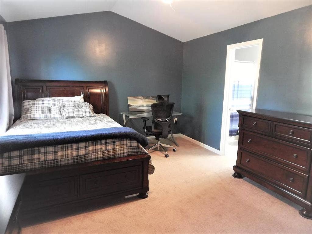 2 Rooms in 3BR/3BA Condo Near UTK