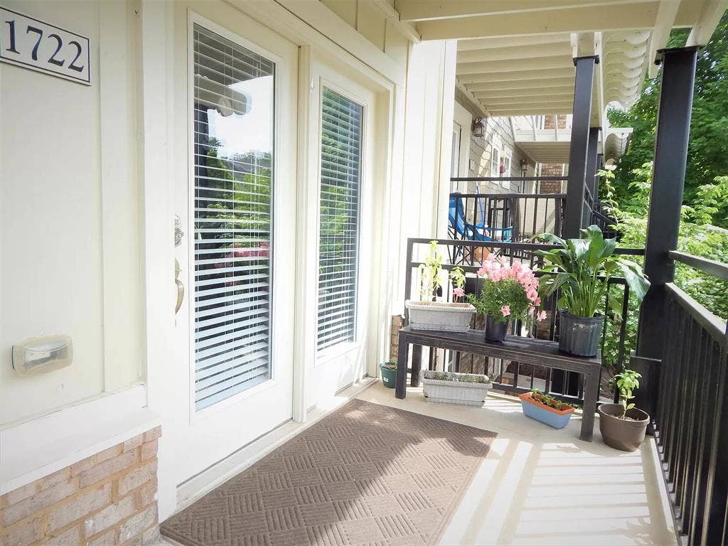2 Rooms in 3BR/3BA Condo Near UTK