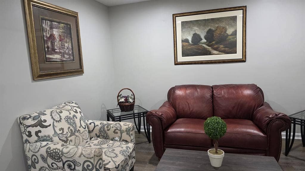 Private 1 Bed_living unit Nashville
