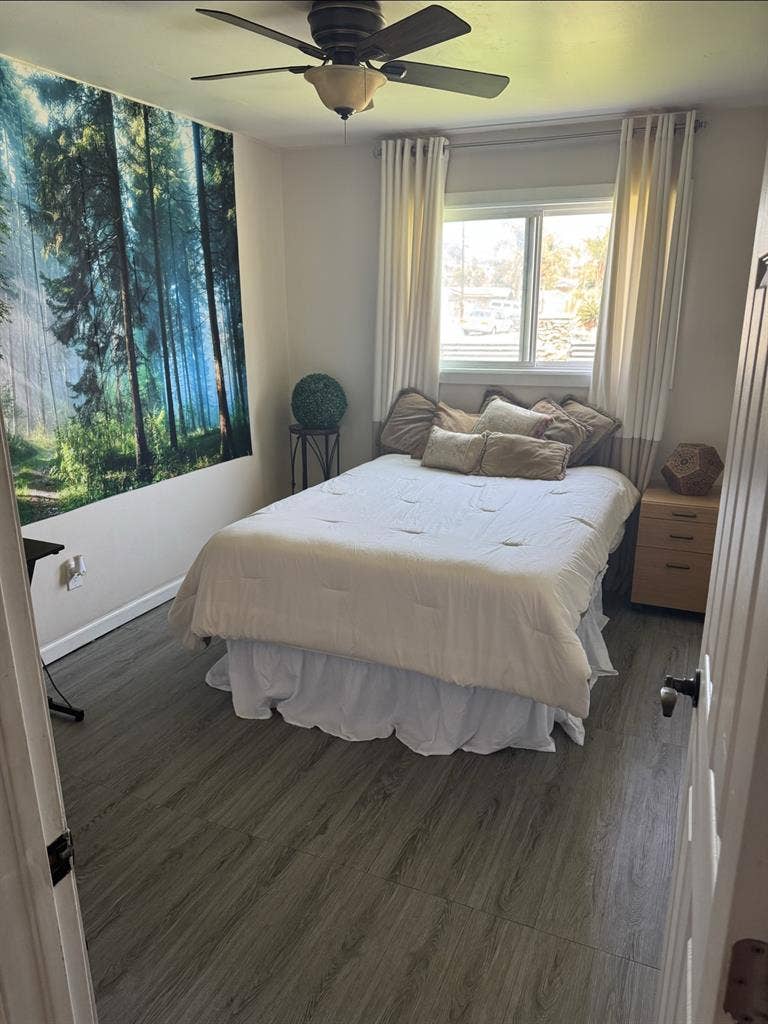 MODERN LIVING PRIVATE ROOM FOR RENT
