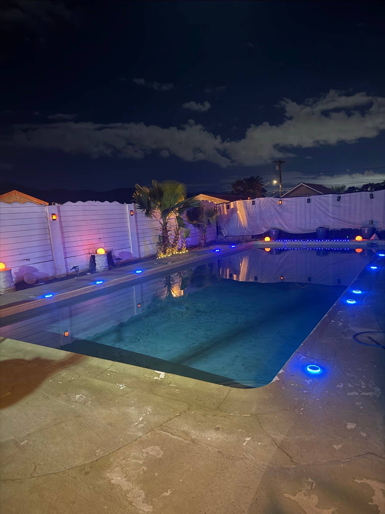 PRIVATE ROOM AVAILABLE NOVEMBER💥☀️