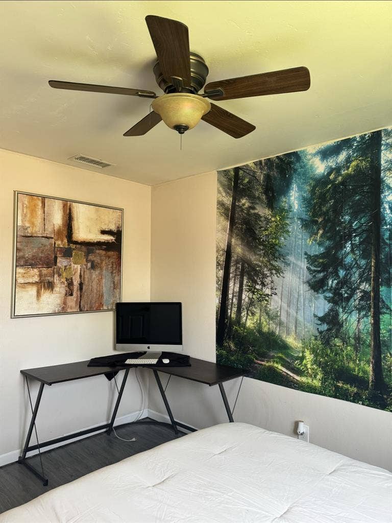 MODERN LIVING PRIVATE ROOM FOR RENT