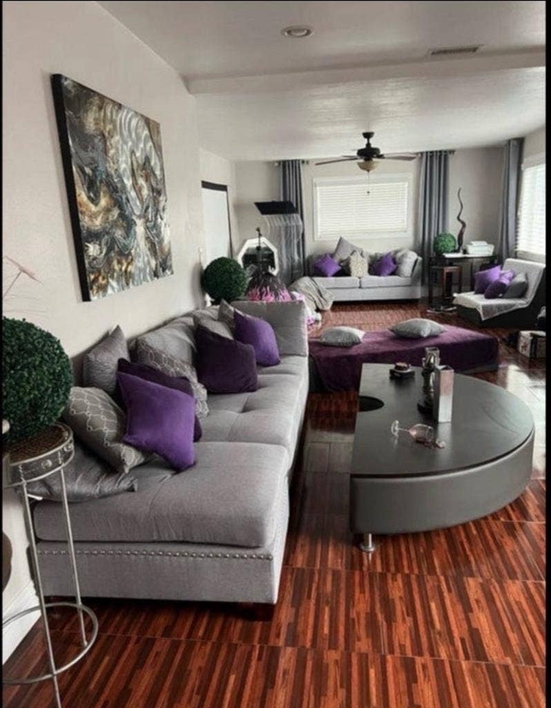 PRIVATE ROOM AVAILABLE NOVEMBER💥☀️