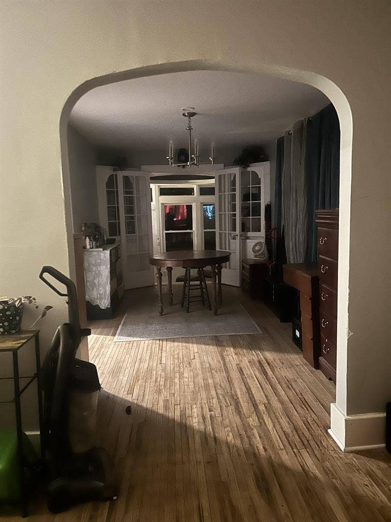 Room for Rent in Quiet Neighborhood