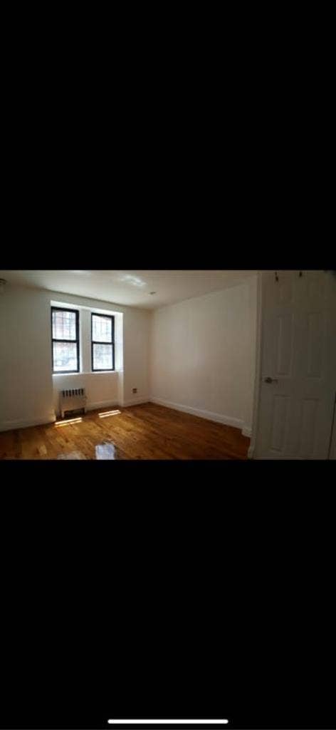 LOOKING FOR TWO ROOMMATES JUNE 1st