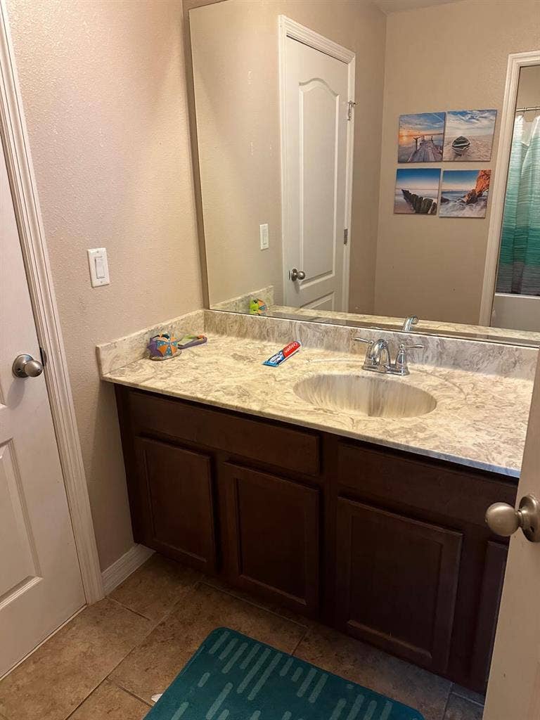 Private Room w/pv Bathroom