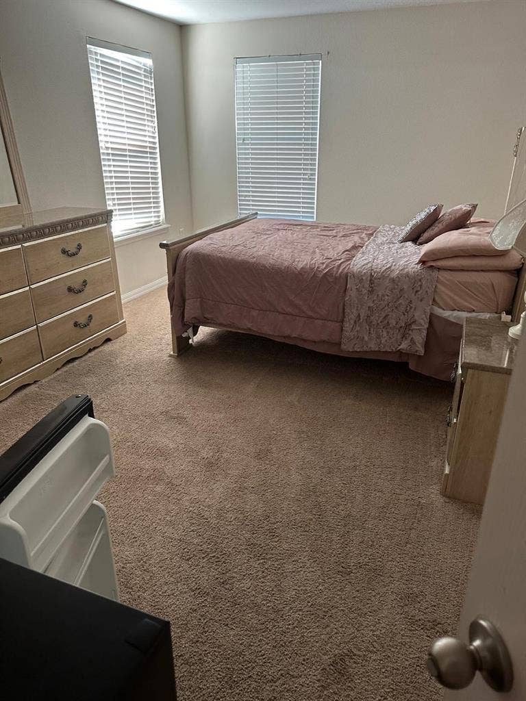 Private room w/Bathroom