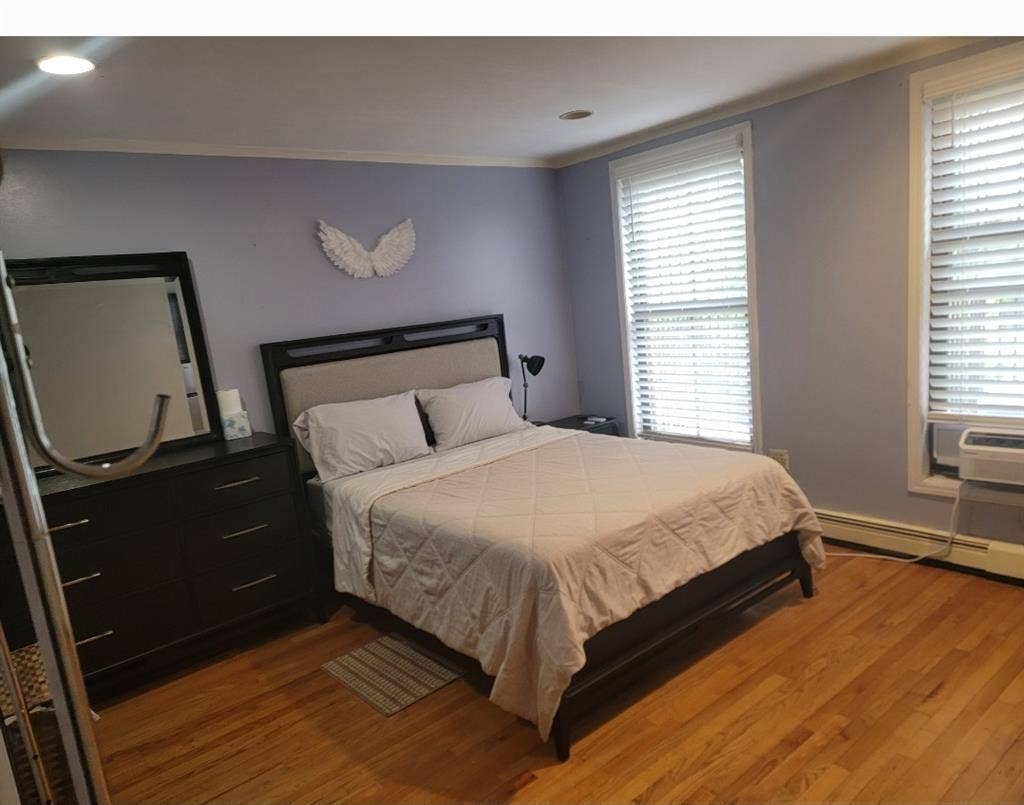 Large private room in Williamsbugh