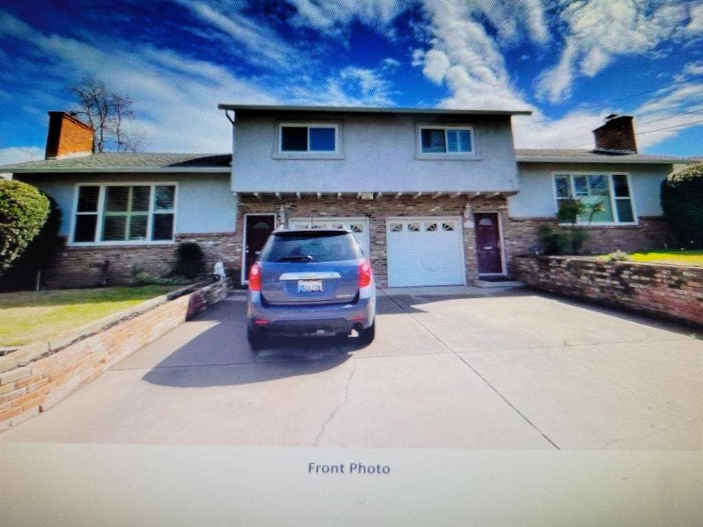 South Land Park 2 bedroom duplex