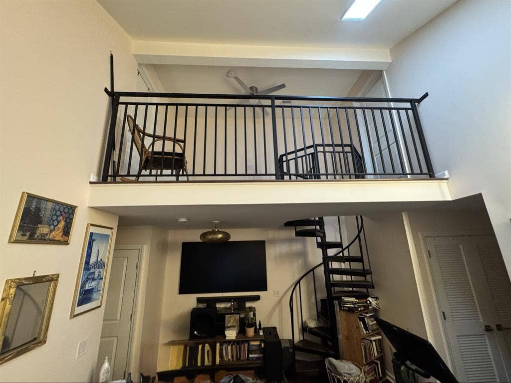 Furnished Bedroom w/ shared Bath