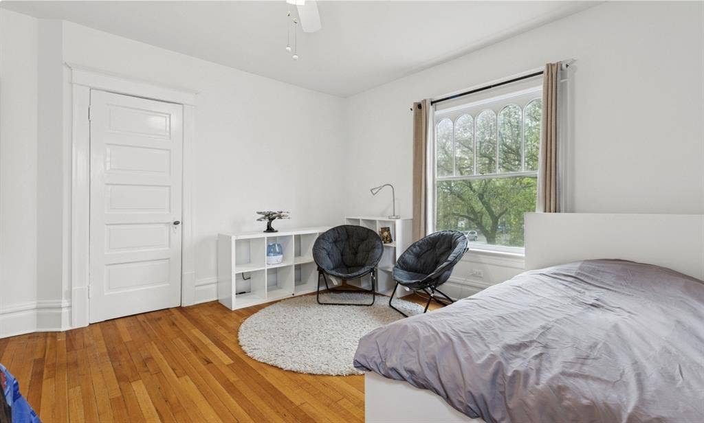 Room in Friendly Student Home