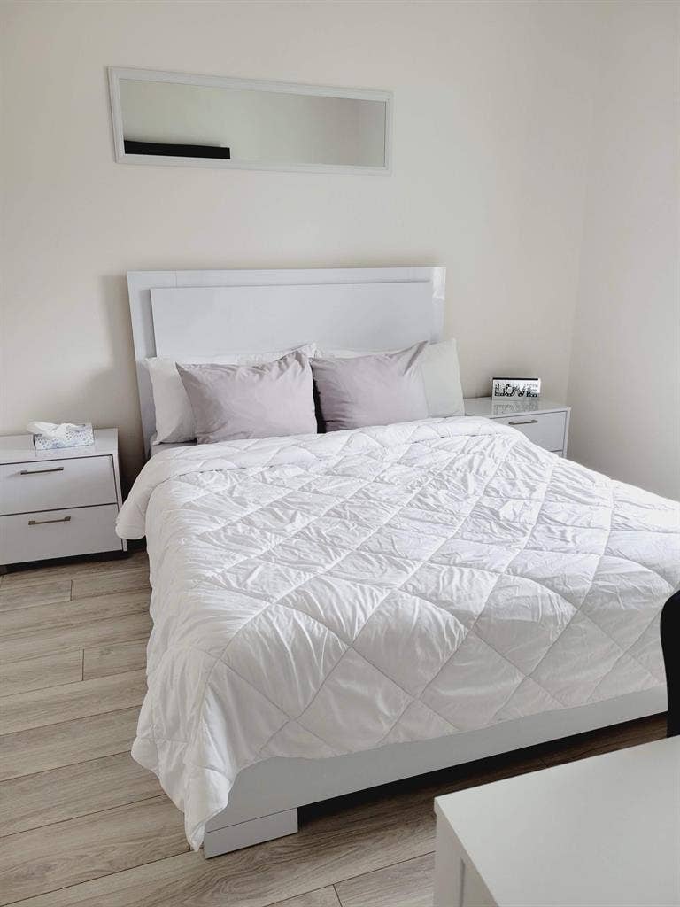 1 bedroom for rent shared bathroom