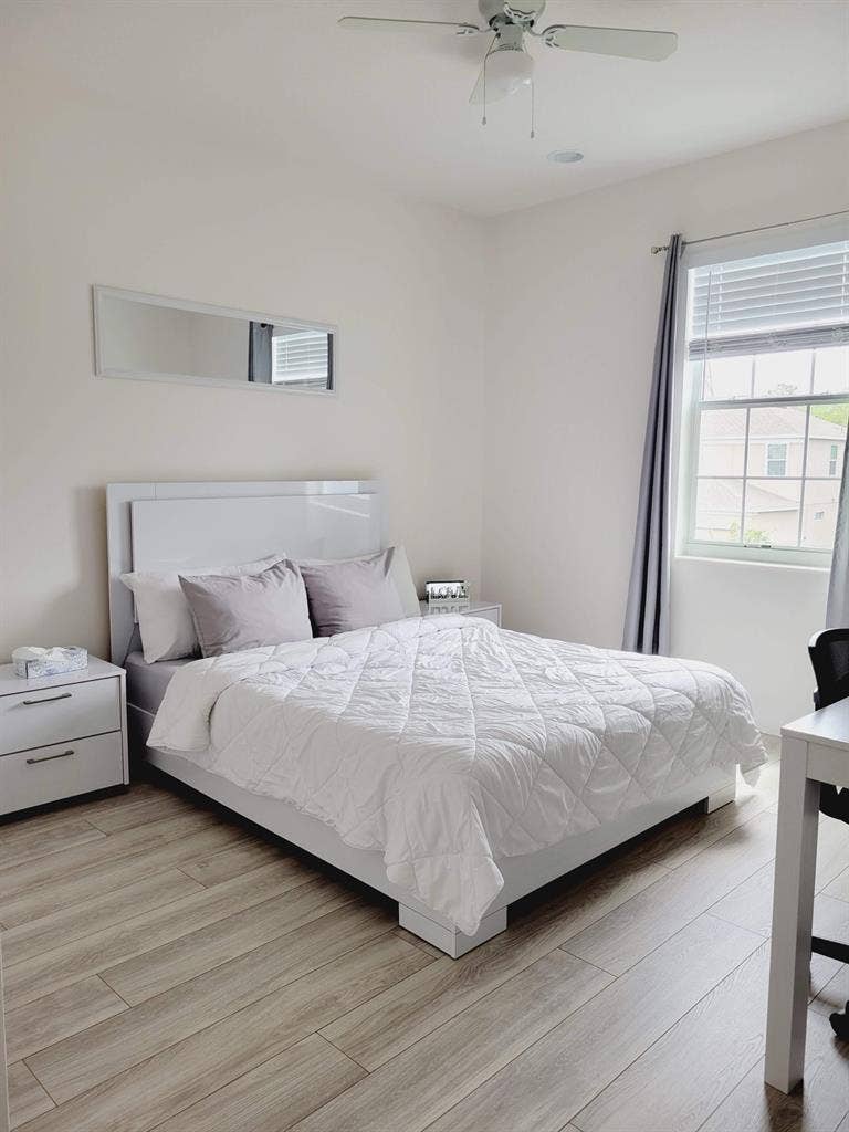 1 bedroom for rent shared bathroom
