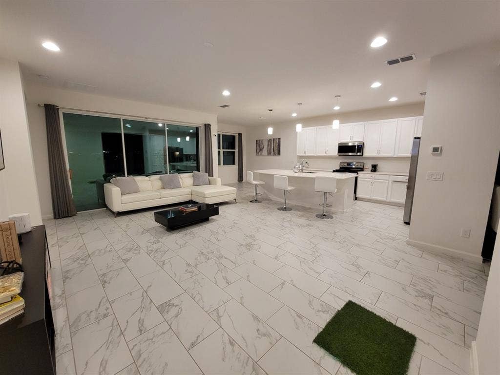 1 bedroom for rent shared bathroom