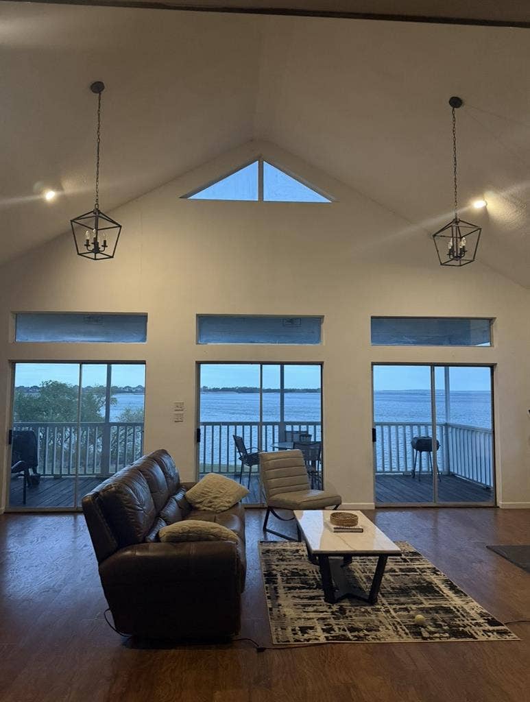 Looking for Roomate