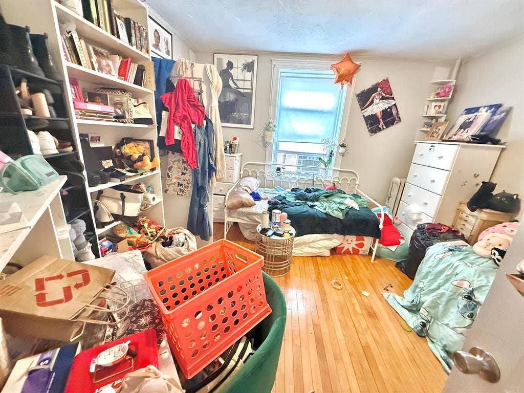 4BR 2B Brookline Beauty Sep 1 Safe