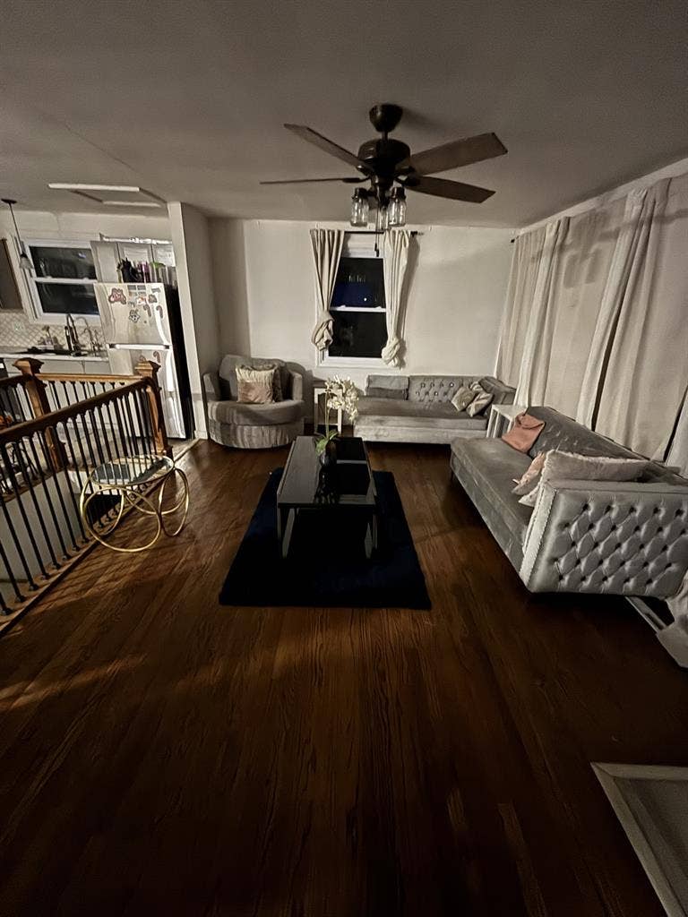Modern rooms for rent 4 available