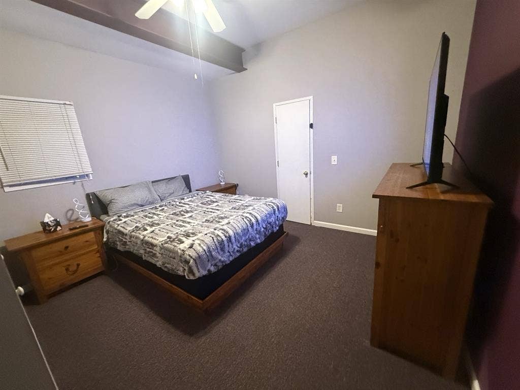 Private suite avail