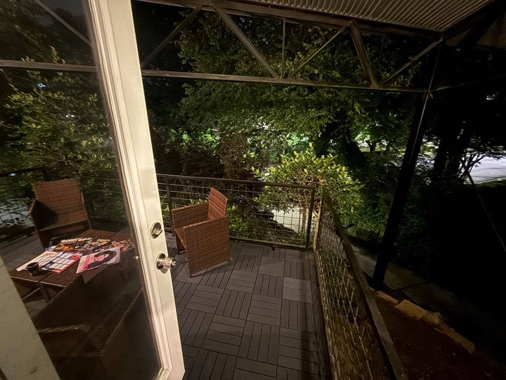 Private suite avail